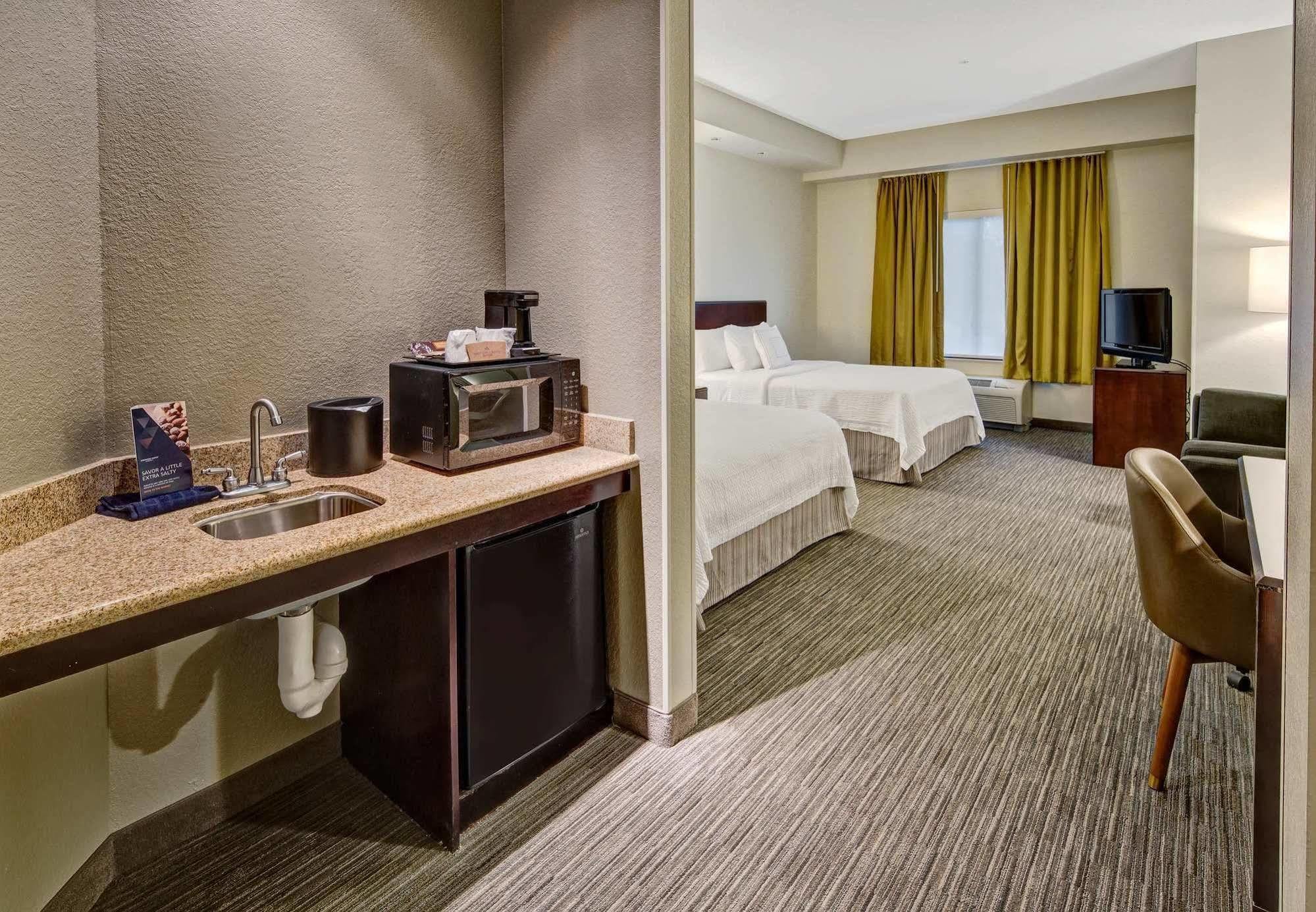 Springhill Suites By Marriott Naples Golden Gate Exteriér fotografie